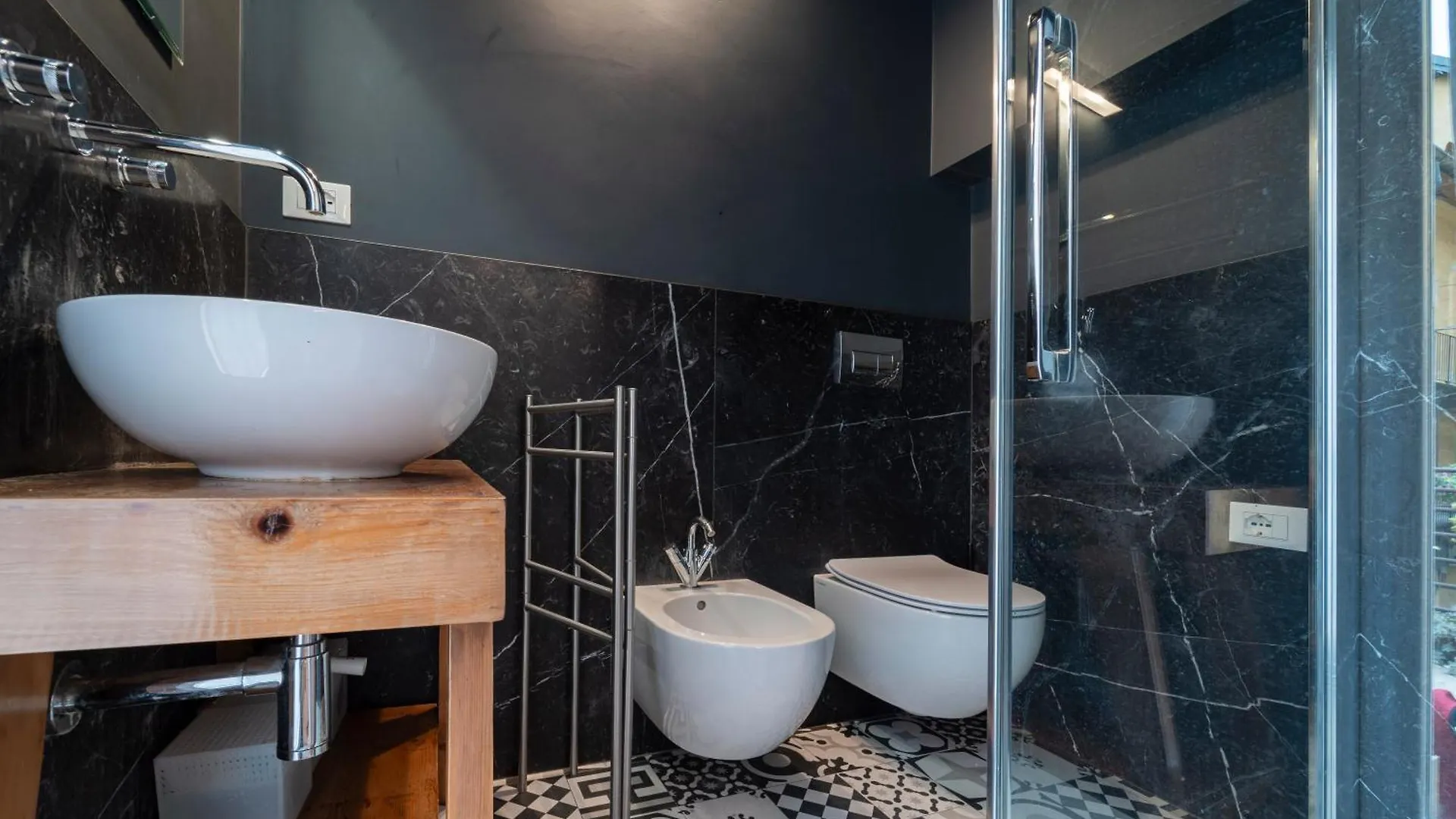 Green Terrace Studio - Milano City Center - Duomo 0*, Milan Italy